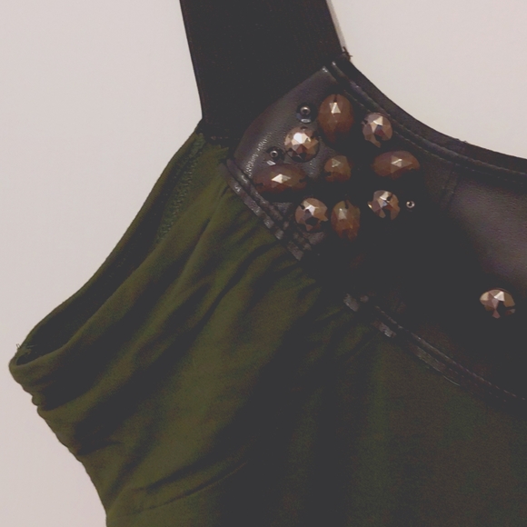 Imitation leather+sequins top - Picture 4 of 4